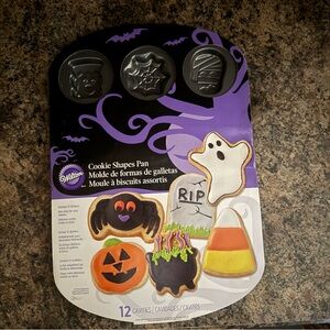New Wilton Halloween Cookie Shapes Pan